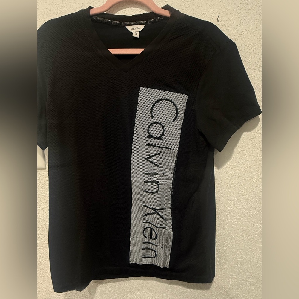 🌈 Calvin Klein Short Sleeve Tee